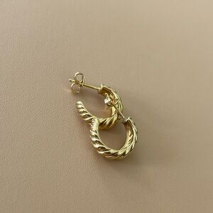 Mejuri Croissant Dôme Hoops in Gold Vermeil